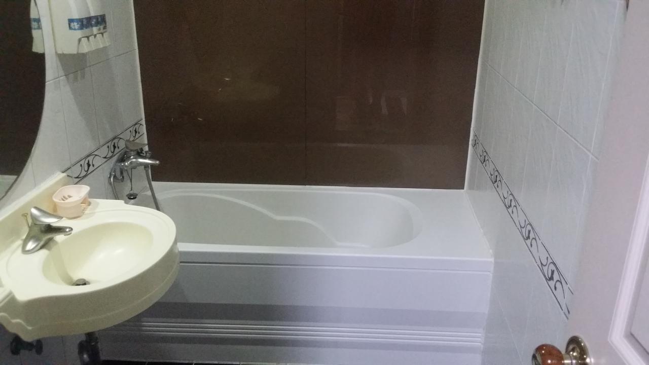 Midas Motel Daegu Bagian luar foto